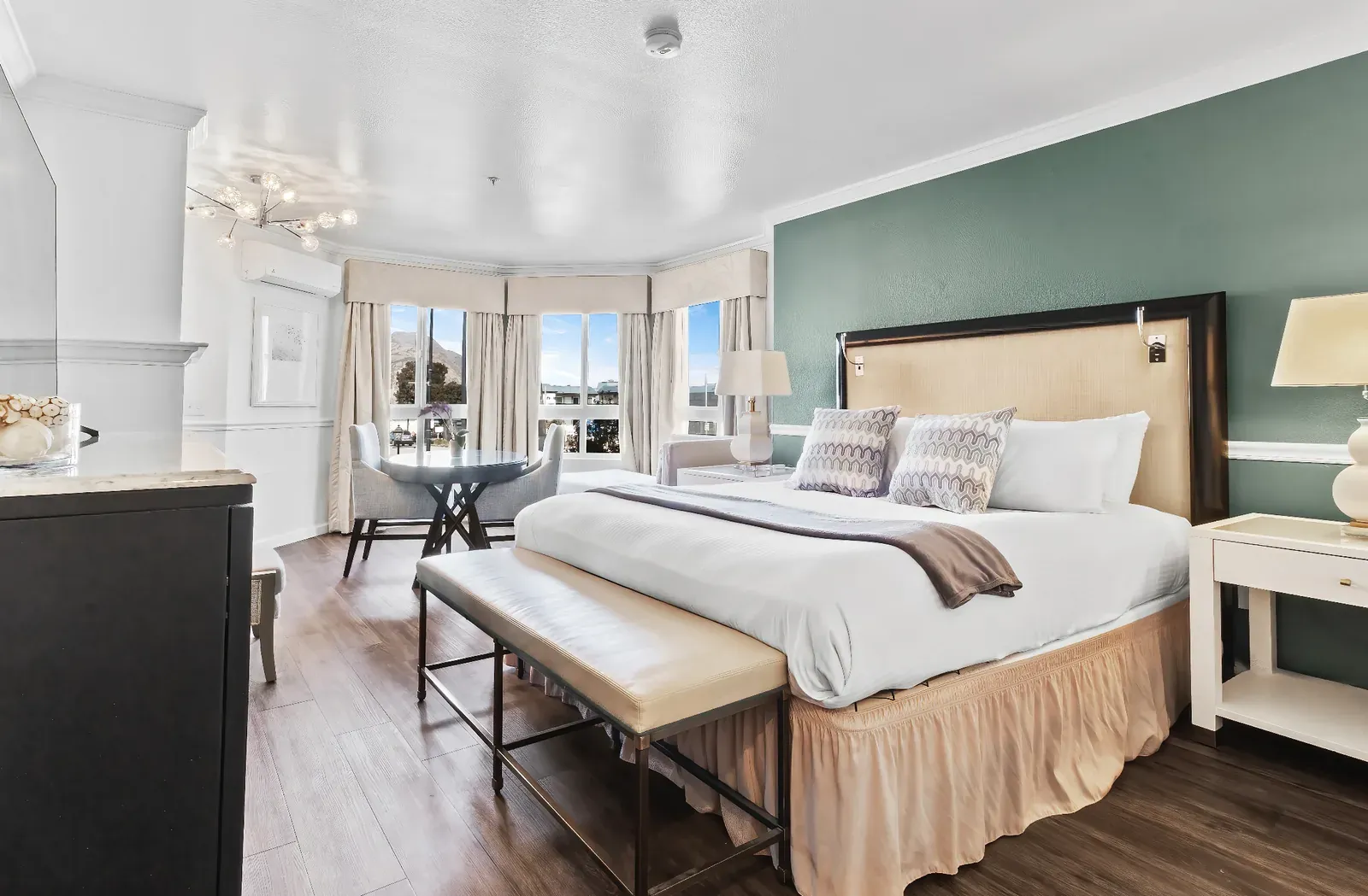 The King Tower Room at the Ascot Suites