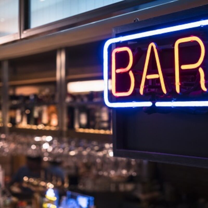 Top Morro Bay Bars Visitors Shouldn’t Miss