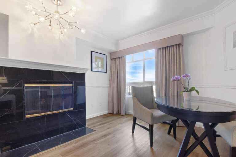 Standard King Room - Ascot Suites