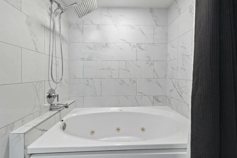 Standard King Room - Ascot Suites